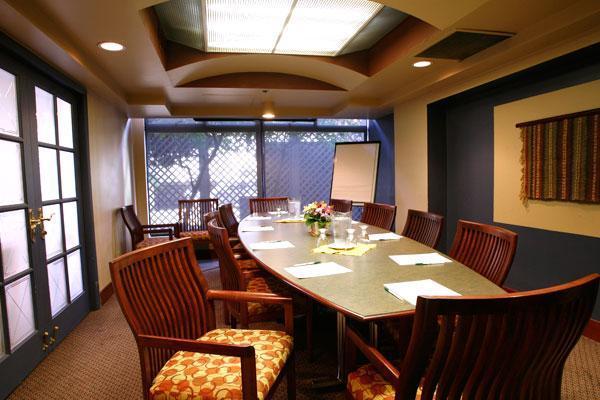 Quality Hotel Downtown-Inn At False Creek Vancouver Facilidades foto