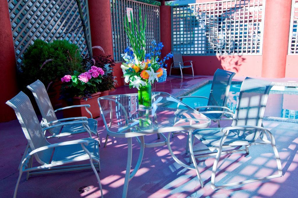 Quality Hotel Downtown-Inn At False Creek Vancouver Facilidades foto
